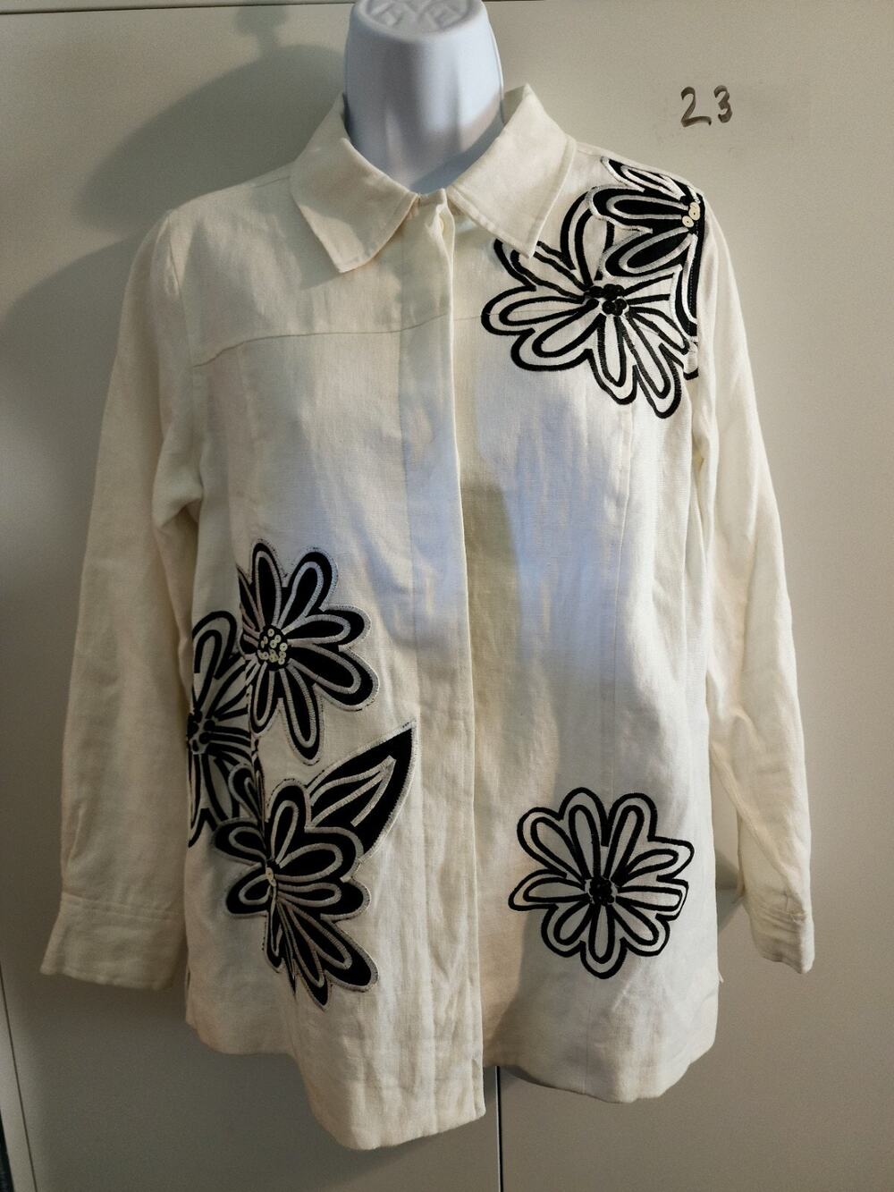Vintage Laura Ashley Cream Linen Floral Embroidered Button Front Jacket Womens S